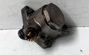 Volkswagen Golf VII (2012–2026) Fuel pump DE090817 - 4