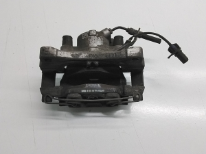 AUDI A4 B8 (2007–2016) Eesmine pidurisadul 8K0615123C - 2