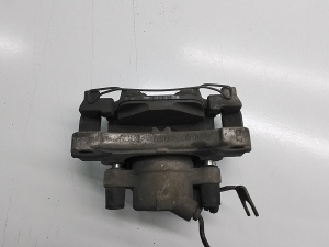 AUDI A4 B8 (2007–2016) Eesmine pidurisadul 8K0615124C - 3