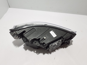 VOLVO XC40 (2017–2026) Headlight 31446778 - 2