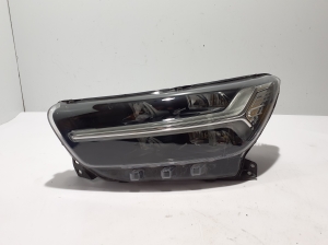Headlight - 32133577