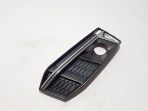 AUDI A4 B9 (2015–2026) Nebelscheinwerferabdeckung vorne 8W0807682L - 2