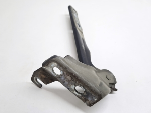 Volkswagen Tiguan (2007–2016) Hood hinge 5N0823301A - 3