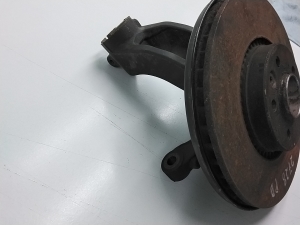 VOLVO XC70 (2007–2016) Front wheel hub and its parts 31277365 - 3