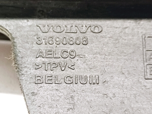 VOLVO V60 (2018–2026) Mud flap 31690808 - 2