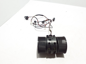   Heater blower motor  - 272109961R 