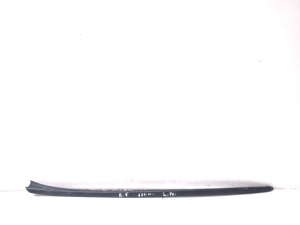 Baguette extérieure du montant de pare-brise - 8R0854327A