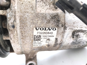 VOLVO V60 (2018–2026) A/C compressor 32260849 - 3