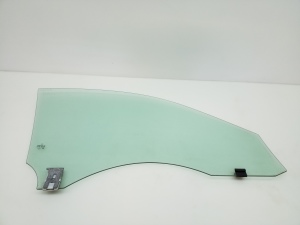 Mercedes Benz CLK-Class 209 (2002–2009) Esiukse klaas A2097250110 - 3