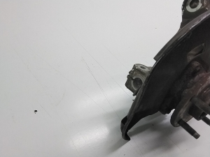 Opel Astra J (2009–2017) Front wheel hub and its parts 13502828 - 2