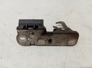 Volkswagen Golf V (2003–2009) Hood latch 1K0823480 - 2