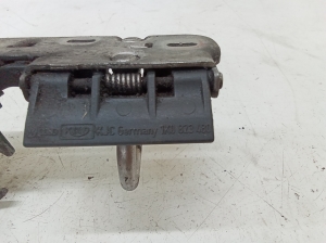 Volkswagen Golf V (2003–2009) Hood latch 1K0823480 - 3