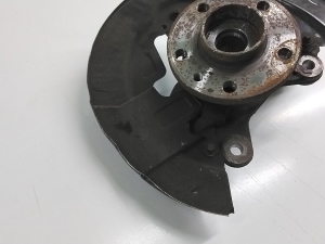 VOLVO XC60 (2008–2017) Front wheel hub and its parts 31410385 - 2