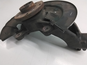 VOLVO XC60 (2008–2017) Front wheel hub and its parts 31410385 - 3