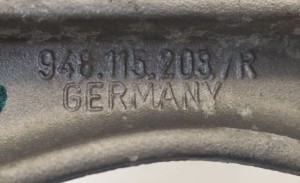 Porsche Cayenne (2002–2010) Engine bracket 9481152037R - 3