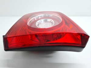 Volkswagen Tiguan (2007–2016) Tagatuli tagaluugil 5N0945094B - 5