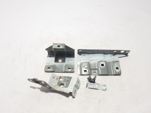 Front fender bracket - 631437269R