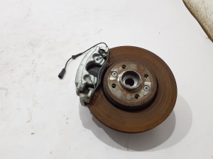 Front wheel hub - 400157032R