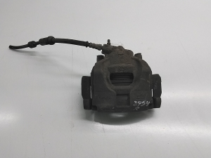 Front brake caliper - LR000568