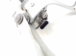 Mercedes Benz B-Class 242 (2013–2019) Windshield wiper mechanism A2469066000 - 3