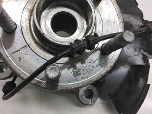 Opel Astra K (2015–2021) Front wheel hub and its parts 39000056 - 3