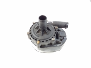 Mercedes Benz B-Class 242 (2013–2019) Tsirkulatsioonipump A2425000086 - 3