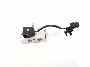 Mercedes Benz B-Class 242 (2013–2019) Sonstiges Ventil - 2