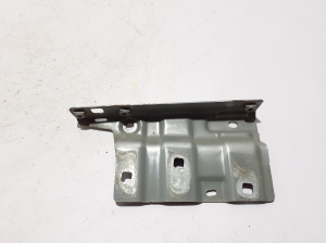 Front fender bracket - 631421960R