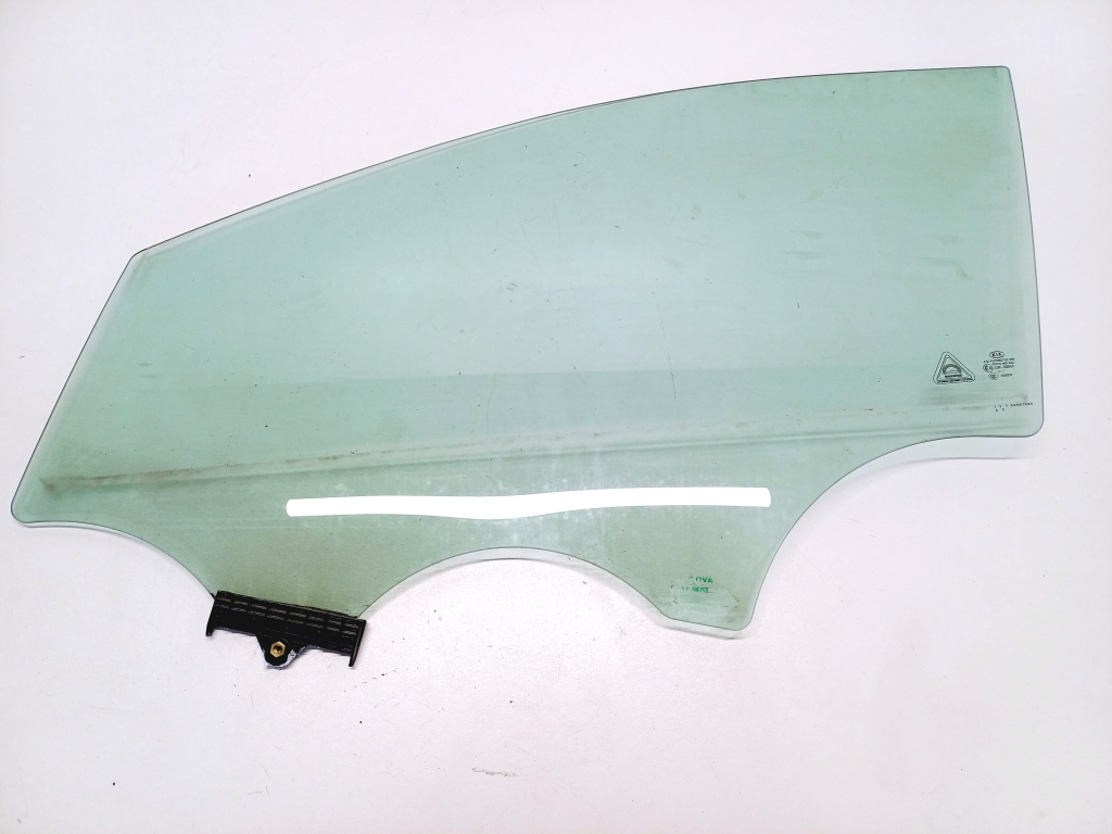 Kia Sportage (2016–2021) Front door glass Kia Sportage (2016–2021) Front door glass