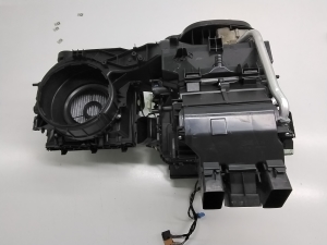 Volkswagen Tiguan (2017–2026) Heizung und ihre Teile 5QB816005B - 5