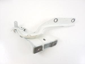 Mercedes Benz B-Class 242 (2013–2019) Hood hinge A2468800328 - 3