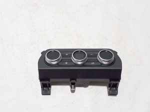 Heater control panel - 275100298R