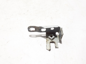 Front fender bracket - 25617137R