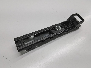 Volkswagen Tiguan (2017–2026) Gurthöhenversteller 4M0857819 - 3