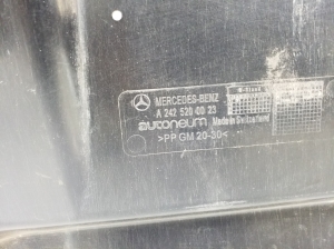 Mercedes Benz B-Class 242 (2013–2019) Unterbodenschutz vorne A2425200023 - 2