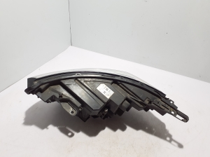 RENAULT Kangoo III (2021–2026) Scheinwerfer vorne 260103264R - 2