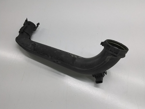 Volkswagen Tiguan (2017–2026) Caurule 04E145673F - 3