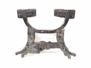Mercedes Benz B-Class 242 (2013–2019) Eesmine alusraam A2466201200 - 5