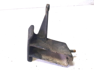 VOLVO V70 I (1997–2000) Engine bracket 074115369 - 2