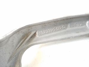 Mercedes Benz B-Class 242 (2013–2019) A/C compressor bracket A2423417701 - 2