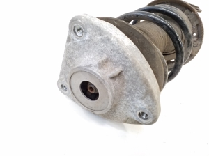 Mercedes Benz B-Class 242 (2013–2019) Eesmine amortisaator A2423203513 - 3