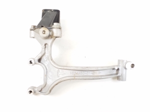   Motorhalter  - A2423417601 