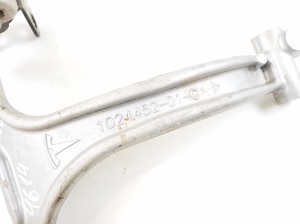 Mercedes Benz B-Class 242 (2013–2019) Engine bracket A2423417601 - 3