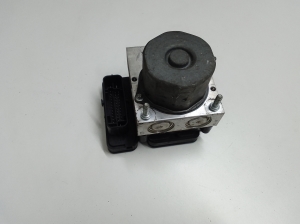 Honda CR-V (2012–2016) ABS unit 57110T1GG220M1 - 2