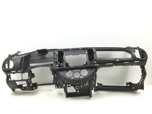Dashboard and its parts - 682009U100