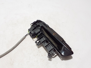 AUDI A5 (2016–2026) Front door external opening handle and its details - 4