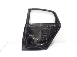 AUDI A5 (2016–2026) Rear side doors 8B5833052C - 2