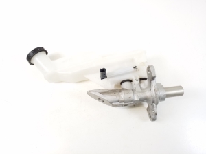 Mercedes Benz B-Class 242 (2013–2019) Piduri peasilinder A2464300601 - 5
