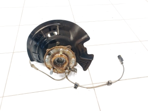   Front wheel hub  - 51700D7560 