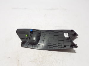 RENAULT Kangoo III (2021–2026) Sonstiges Teil der Mittelkonsole 689219213R - 2